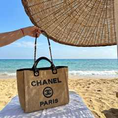 Chanel – Луксозна дамска плажна чанта с несесер