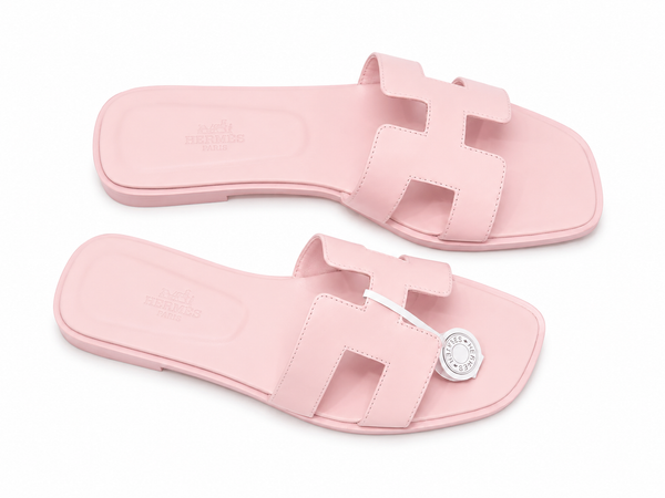 Чехли HERMÈS “Oran Blush” – ексклузивно качество с нежно luxury излъчване