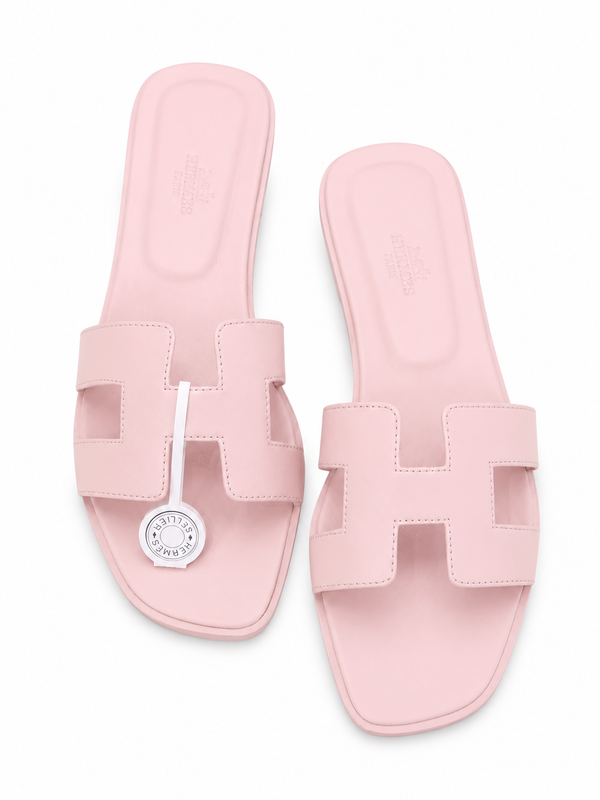 Чехли HERMÈS “Oran Blush” – ексклузивно качество с нежно luxury излъчване