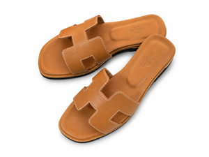 Дамски чехли Hermès Oran в цвят Camel
