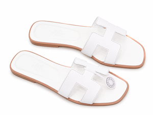Чехли HERMÈS “Oran Blanc” – ексклузивно качество с изчистена luxury естетика