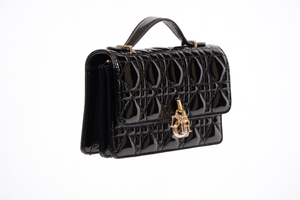 Дамска чанта CD