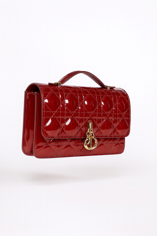 Дамска чанта D Caro Patent Leather Bag