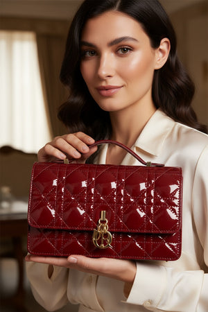 Дамска чанта D Caro Patent Leather Bag