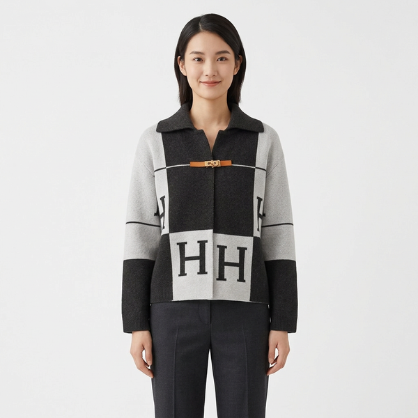 Дамска жилетка Hermès – черно и бяло с H мотиви