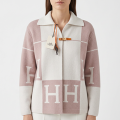 Дамска жилетка Hermès – розово  и бяло с H мотиви