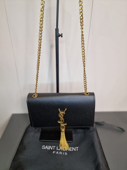 Saint Laurent Дамска Чанта от 100% Кожа