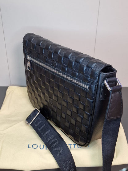 Louis Vuitton Мъжка Чанта от Кожа