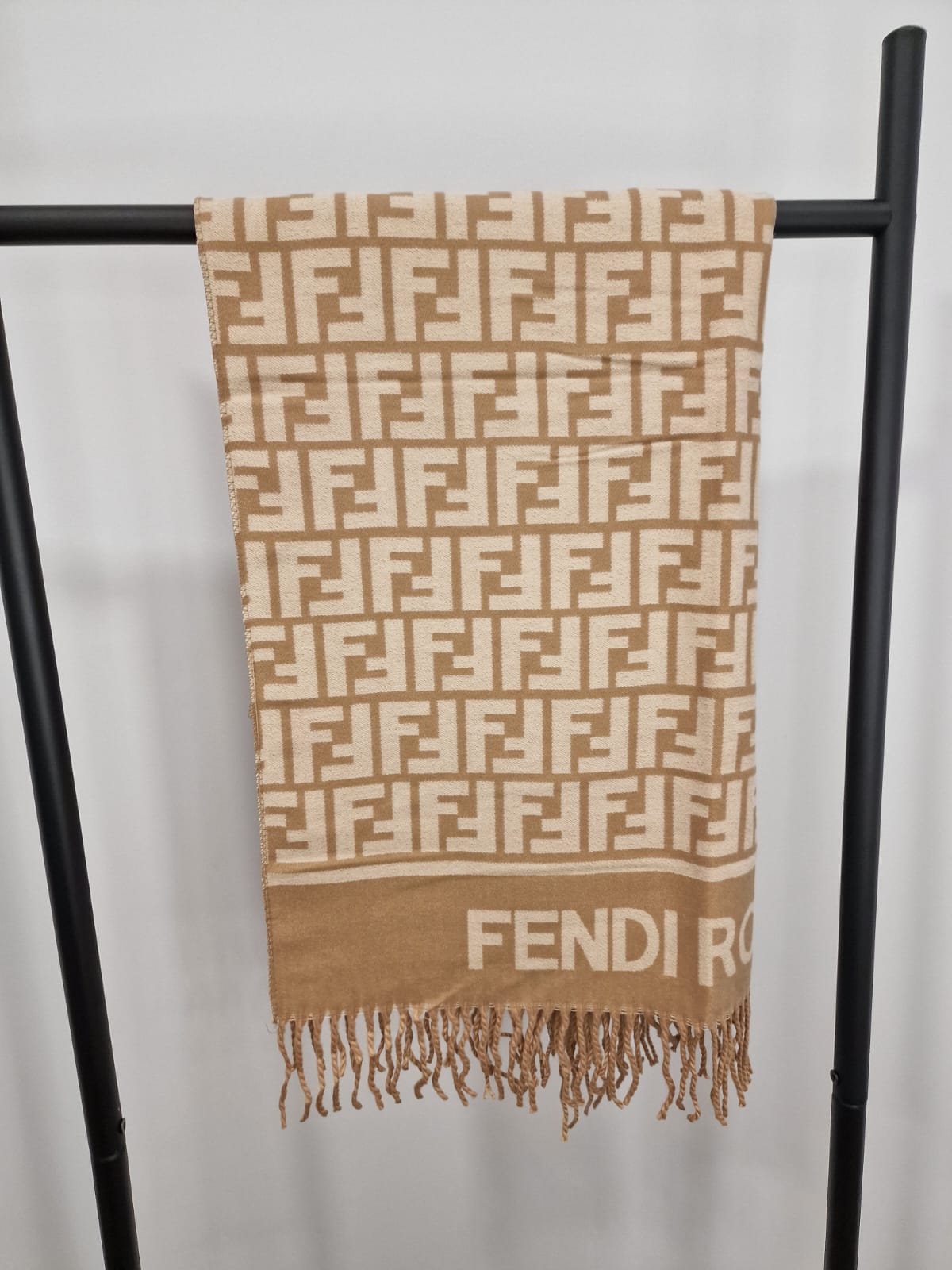 Fendi Дамски Шал от 100% Кашмир и Памук