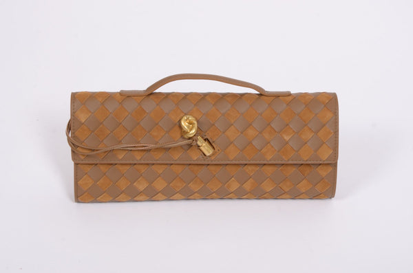 Дамска чанта клъч Botega Venetta от естествена кожа