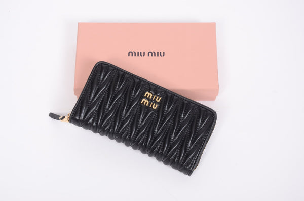 Дамски портфейл Miu Miu от естествена кожа