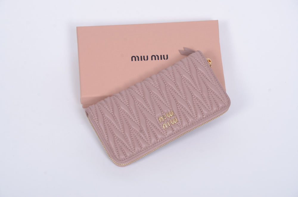 Дамски портфейл Miu Miu от естествена кожа