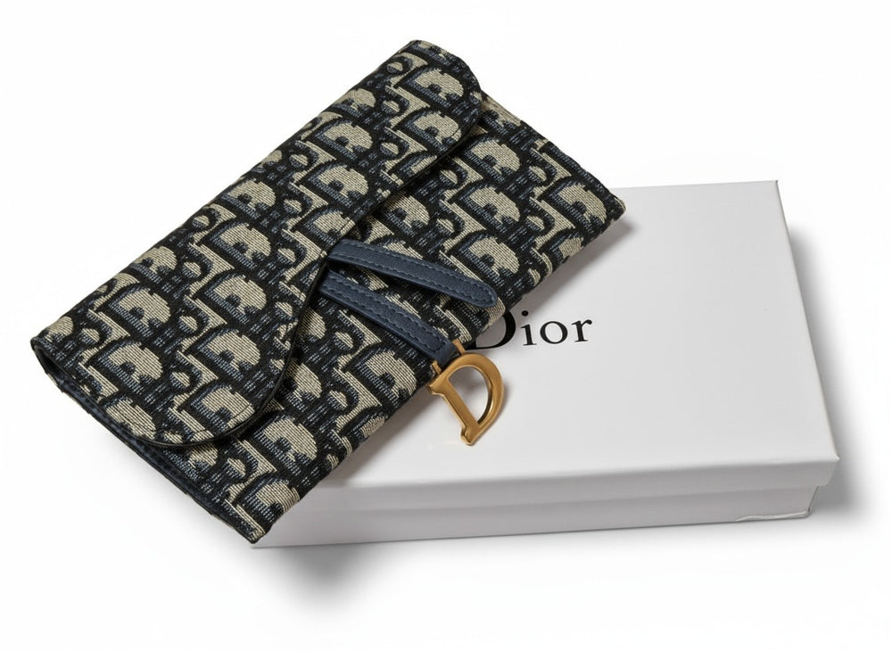 Дамска чанта CD