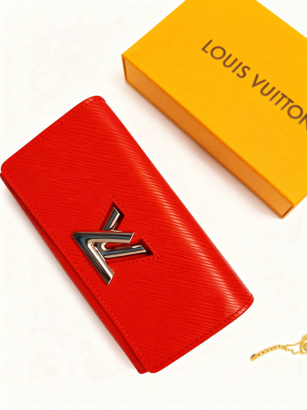 Дамски портфейл Louis Vuitton  от естествена кожа