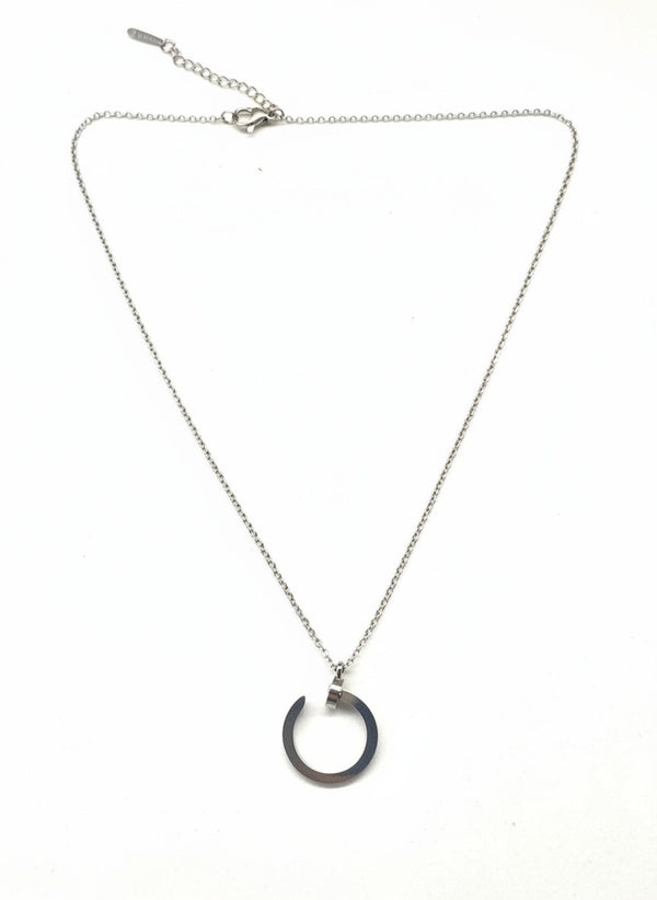 Дамско колие C – сребристо