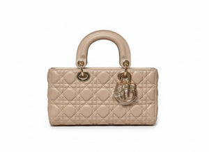 Дамска чанта Lady Dior в елегантно бежово