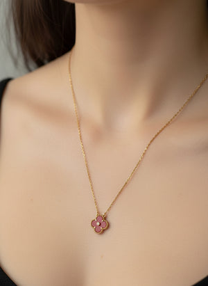 Дамско колие VC – позлатено с розова флорална висулка