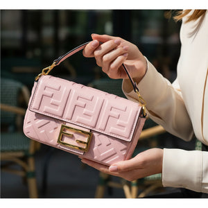 Дамска чанта F