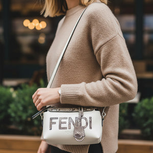 Дамска чанта F с две дръжки