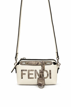 Дамска чанта F с две дръжки