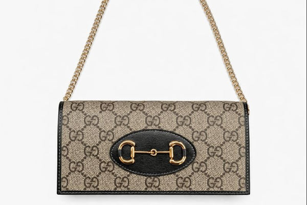 Дамско портмоне GU с верижка