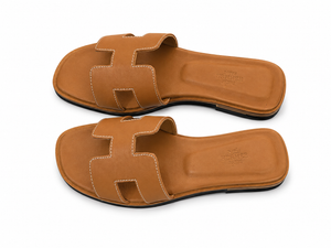Дамски чехли Hermès Oran в цвят Camel